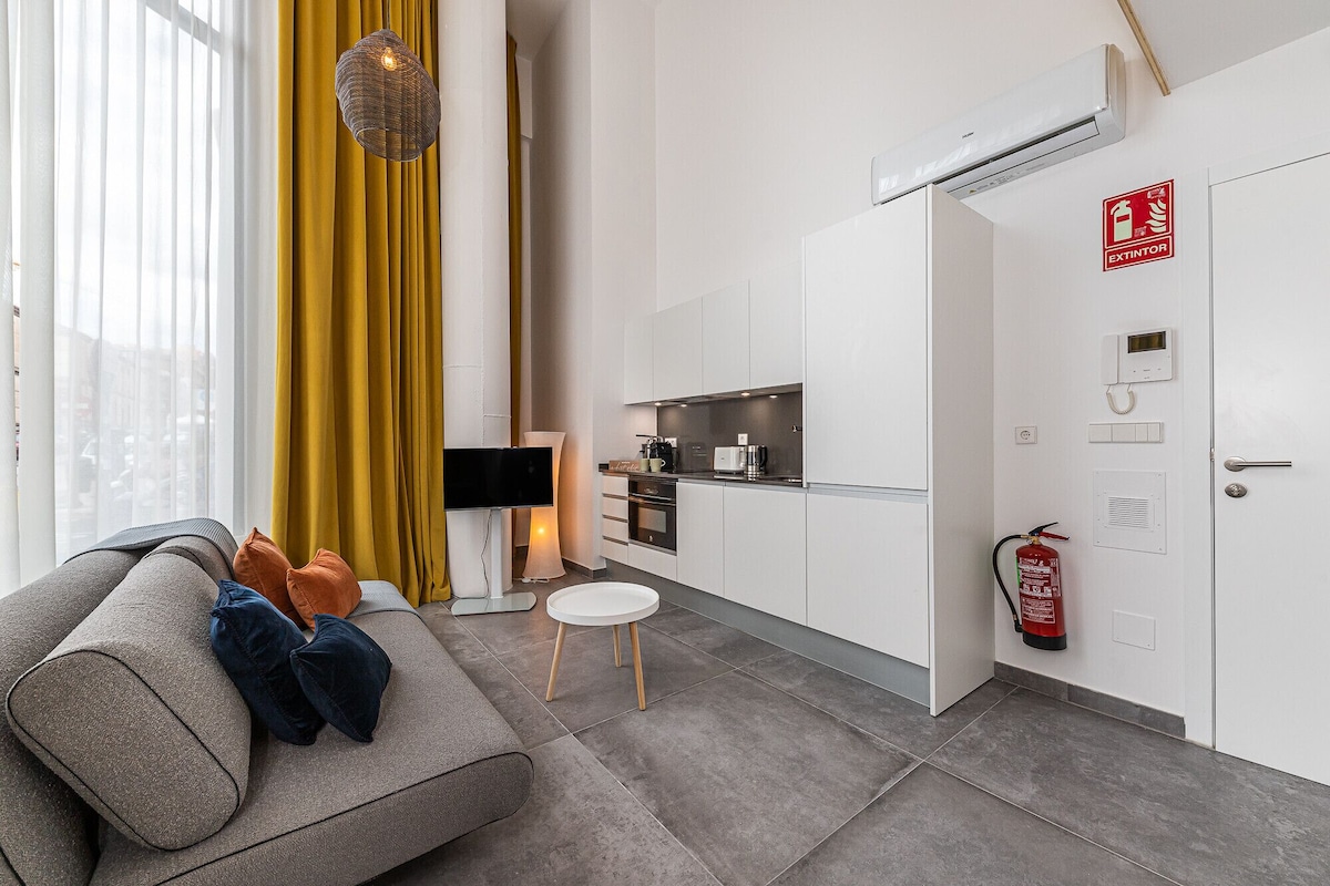 Waou Modern Loft I Centre 4