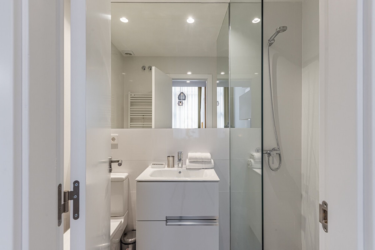 Waou Modern Loft III Centre 6